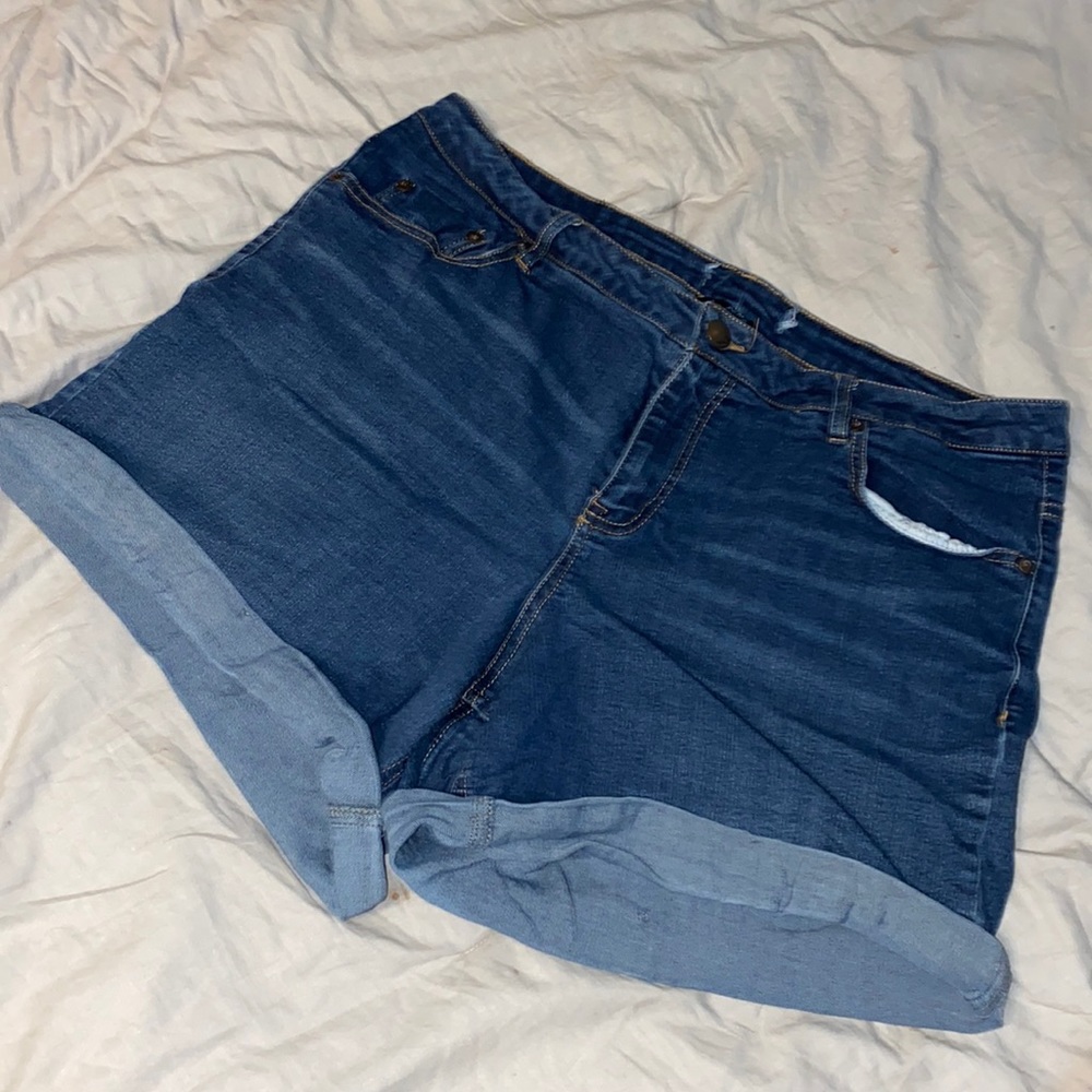 Denim cuffed shorts